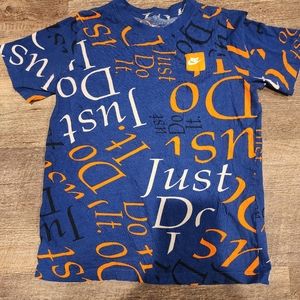 Boys Nike Just Do It XL tshirt. Very good condition.